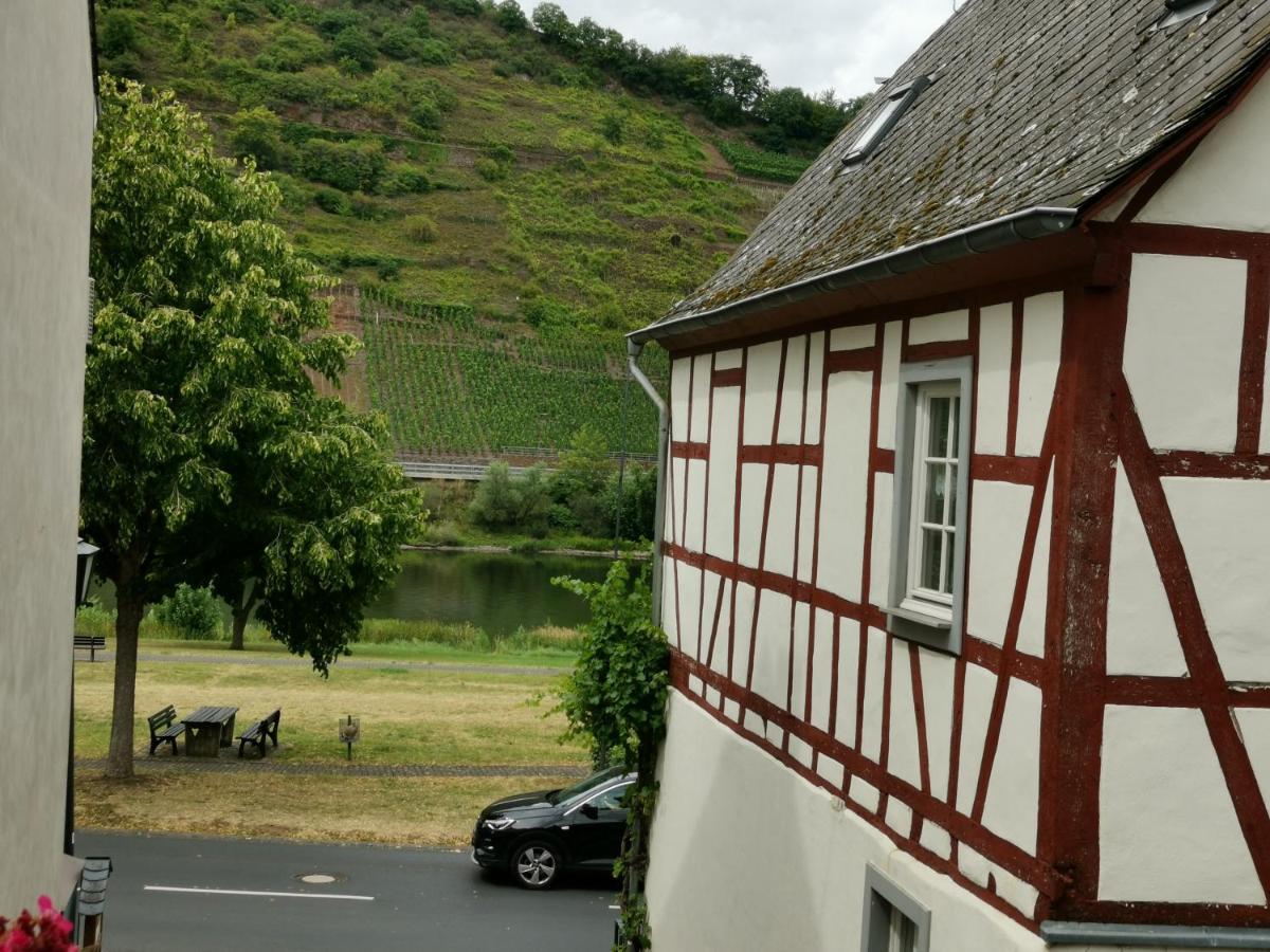 Hotel Gaestehaus Andrea Blatt Bruttig-Fankel Exterior foto